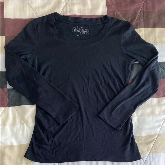 Scoop neck Black loose Long-Sleeve T-Shirt - Picture 1 of 17